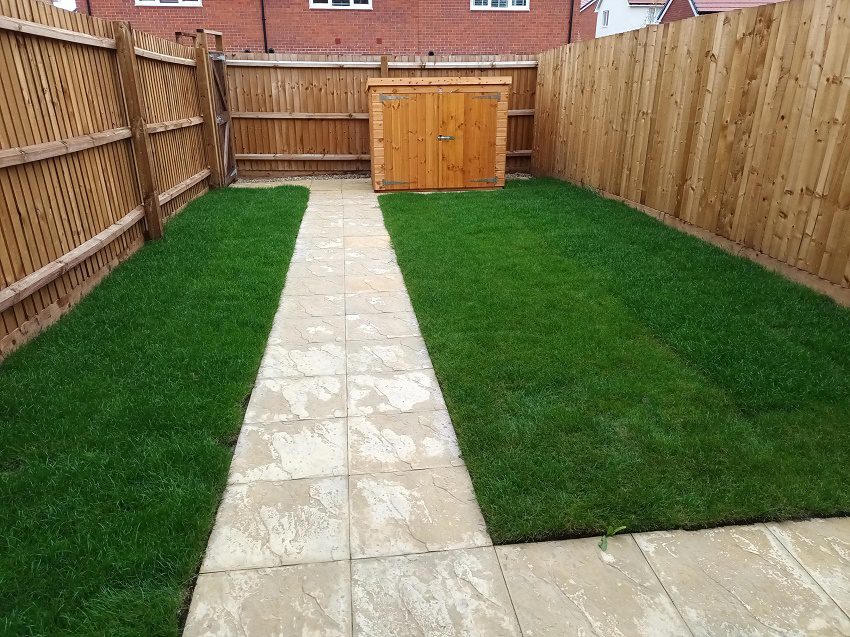 P52 Bamford Rear Garden 2