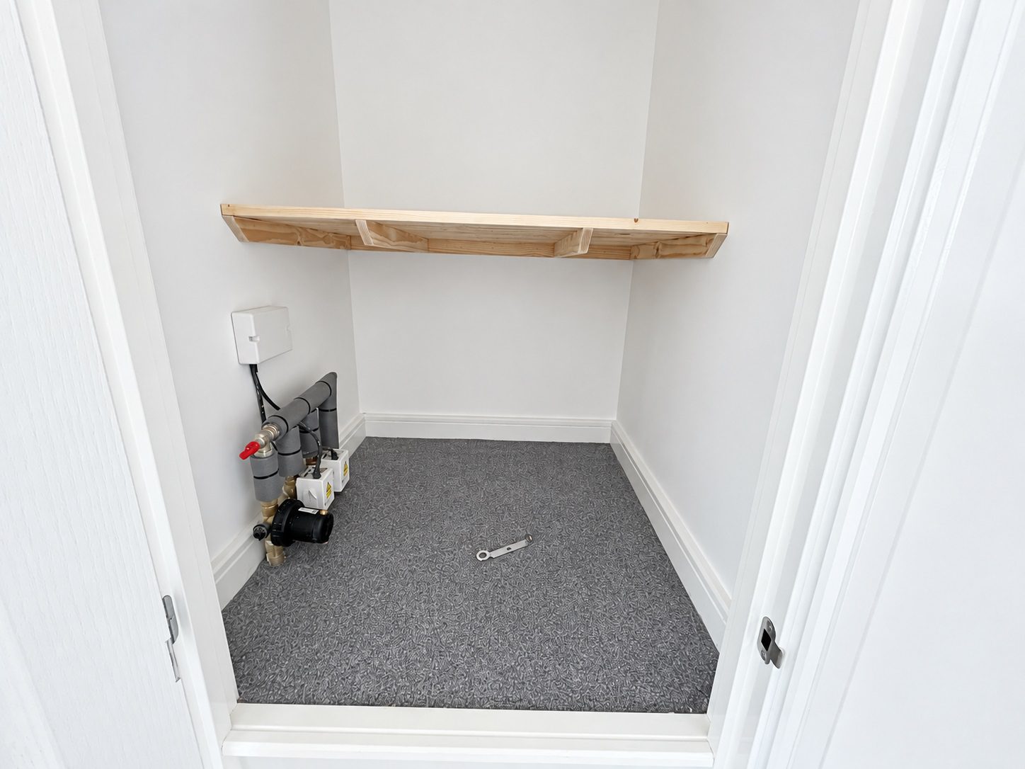 P60 Coppice Bed 1 Cupboard
