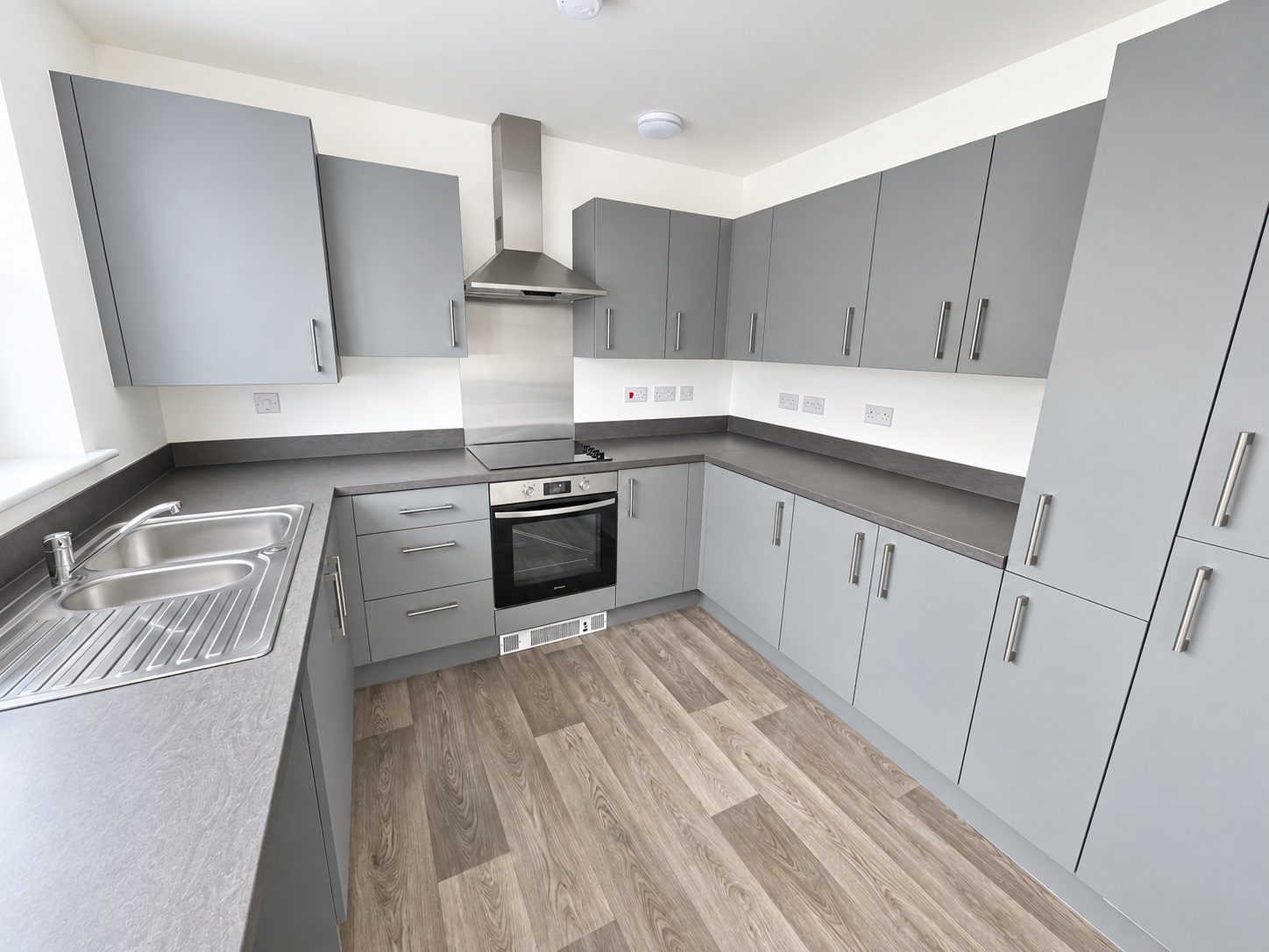 P46 Coppice Kitchen Pic 1