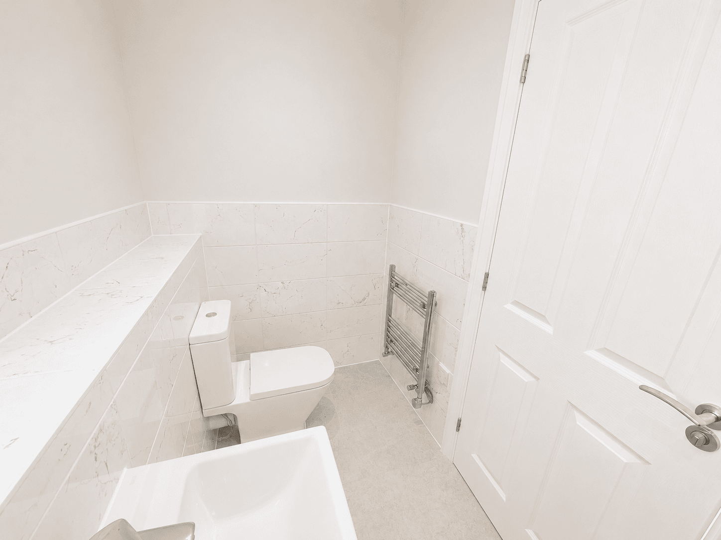 P10 Lowans Ensuite Pic 2