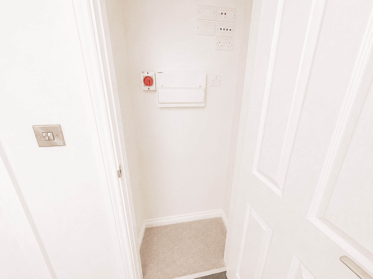 P17 Lowans Storage Cupboard 2