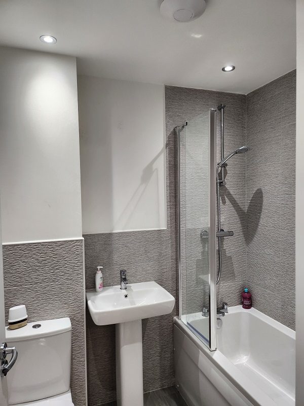 6 Cofa Bathroom
