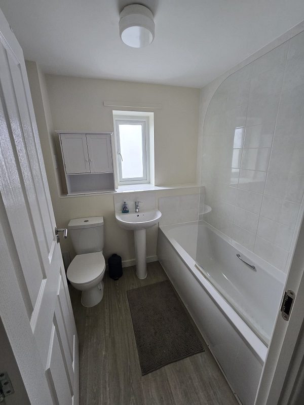 30 Triton Rd 18