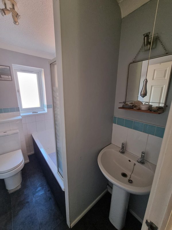 42 Byfield Rise 1000141834