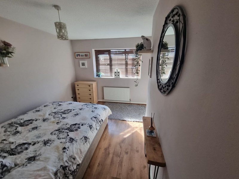 42 Byfield Rise 1000141844