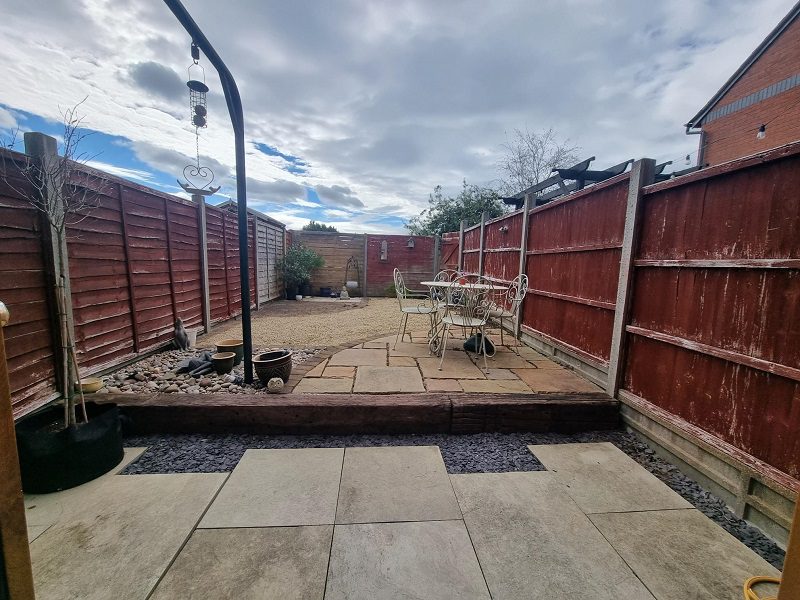 42 Byfield Rise 1000141847