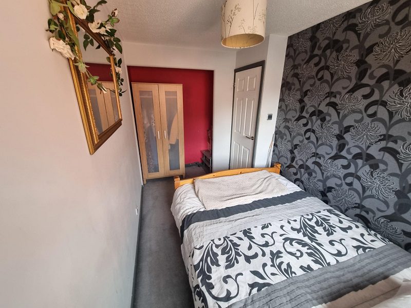 42 Byfield Rise 1000142052