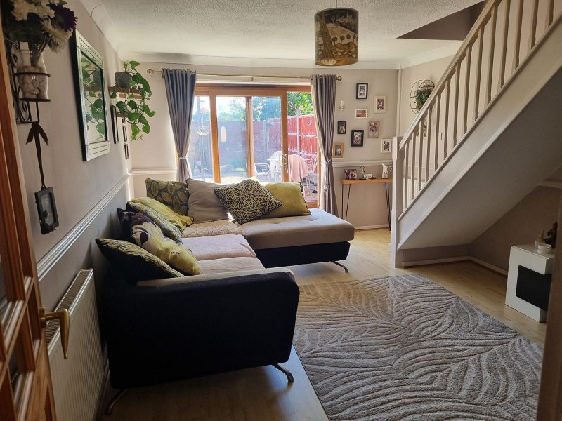 42 Byfield Rise 1000142437